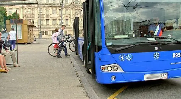 Transporter un vélo dans le bus : règles et caractéristiques