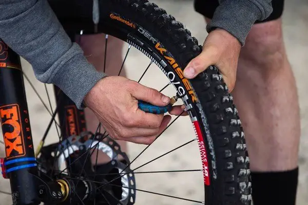 Pression des pneus de bicyclette - quelle doit être la pression des pneus, recommandations