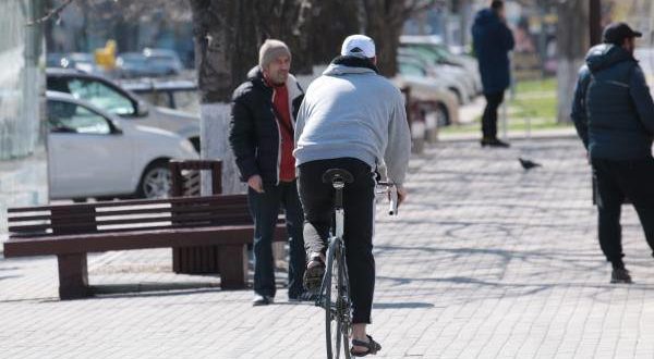 Les cyclistes peuvent-ils rouler sur les trottoirs : Caractéristiques et interdictions